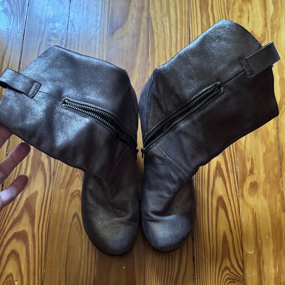 Korkease Bronze Leather Platform Boots size 9
